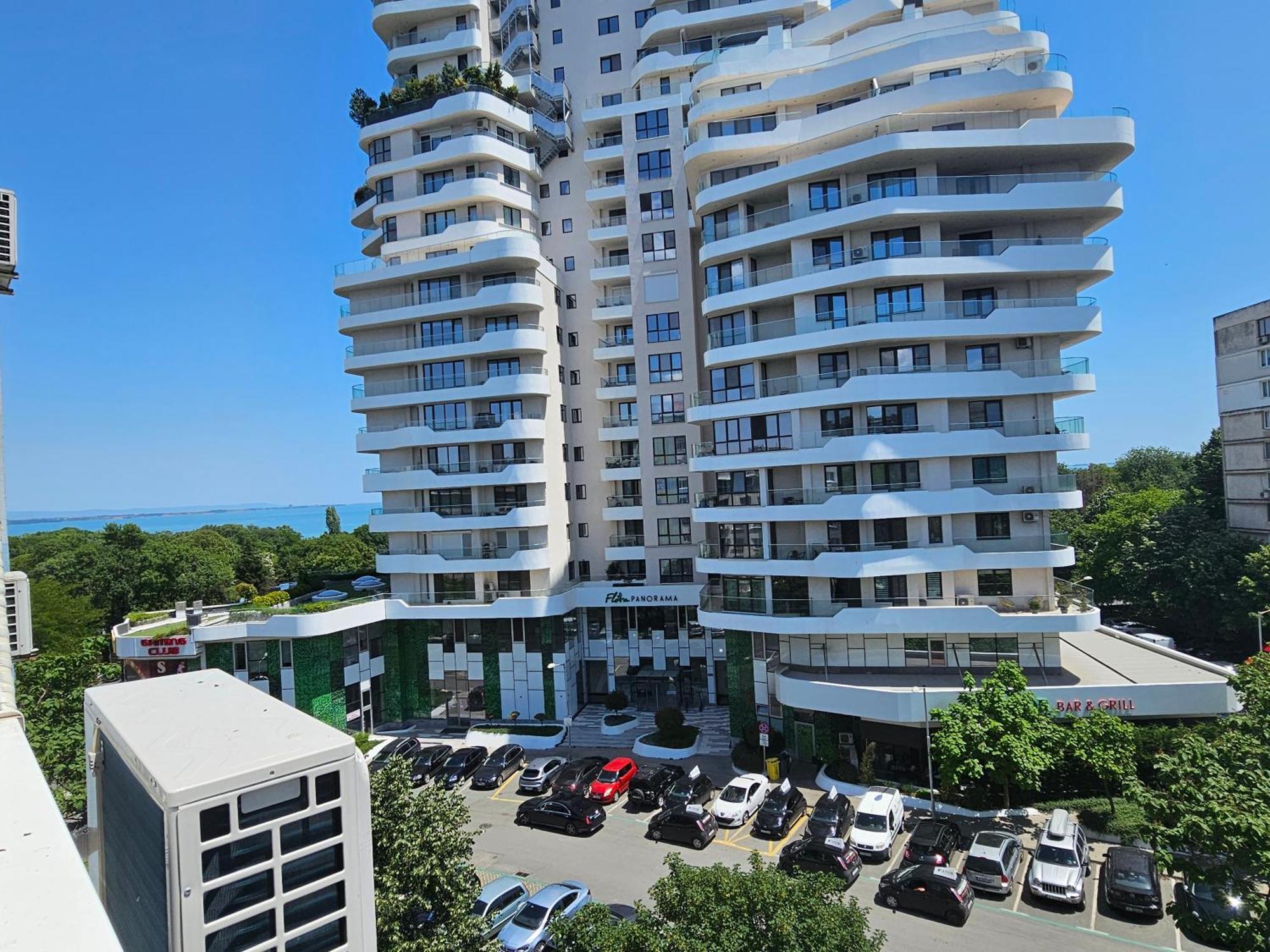 Seaview Lazur Apartment Burgas Exteriör bild